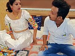 Indian Bhabhi Squirts in Hotel!