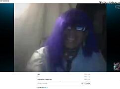 Young Mexican webcam star, Carol, in action