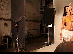 What’s behind Mandana Karimi’s steamy bikini photoshoot?