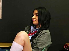 student begging my teacher to flash his dick in indian classroom