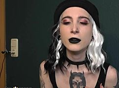 我绿帽老公故事：德国露·内斯比特和莉亚·路易丝