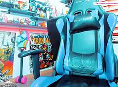 哇，这些拉丁女同狂抠骚逼！