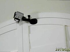 两个嫩男偷偷拍无套基佬操