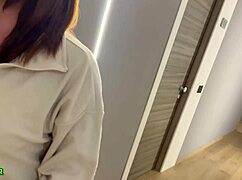 Looking For Place To Do Famous Blowjob!