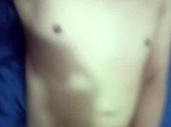 Thai gay boy loves to cum 😍