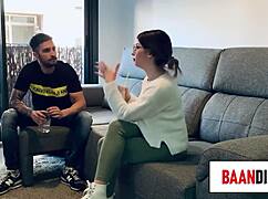 Man, this fan met a hot Spanish chick on Tinder!