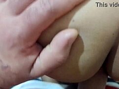 comendo o cuzinho da esposa gostosa