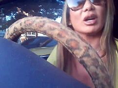 Corrida on Mamadrivee with Pickachu loira quickie action! 😜