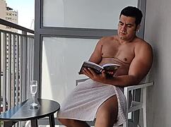 yuri gaúcho, wanna join me for hot poolside banging today?