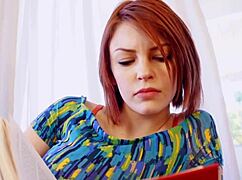 Bree Daniels和Nilah Summers互舔骚逼