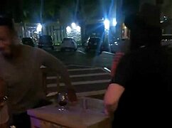 我迷上了春假群交预告，那些大奶头让我疯狂！