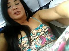 公交车上欲望击中，Bianca再次吹箫