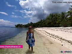 Public beach blowjob and fuck with my girlfriend