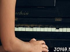 Pretty teen 18+ gets spanked and fucked hard 😈