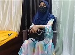 Hey, watch this Indian Muslim wife get down with her husband hard!