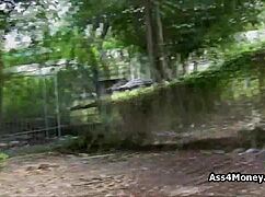 嘿想户外花钱快速操蓝眼运动妹子吗