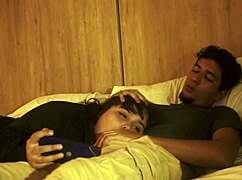 mi hermanastro me mete su pene en mi boca no tuvo piedad con mi boquita y me la lleno de leche tratandome como su putita