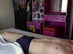 在我哥们家过夜，早上狂野口交惊喜来袭