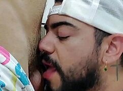 好奇游客健身房翘屁股挨大屌！