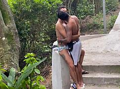 Tava F1路上捡到Ronny Aislan野外猛干