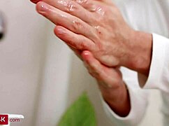 cutie teen creampied after banging hot masseur, oh wow!