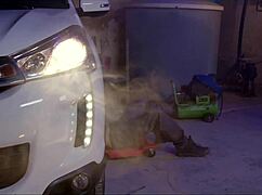 偷看Staxus的生殖器无套年轻男行动 😈