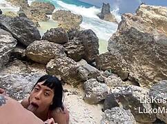 老兄，我在沙滩上干她屁股被抓包了！