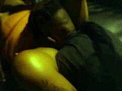 儿子带爸去换妻俱乐部邂逅主人妻