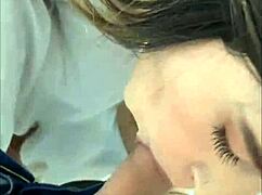 蜜月娇小拉丁新娘激情硬核狂干