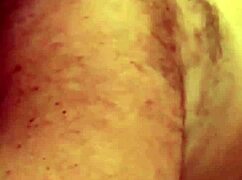 O novinho ativo socando com vontade o meu cu guloso