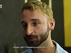 O Estagiário Guloso在工作中挑战巨屌