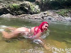 陌生人见我在河里裸体猛操我到喷