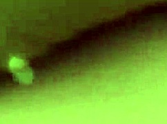 娇小继女被继父射满紧致小穴