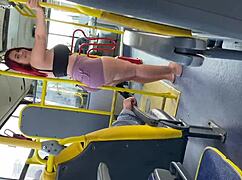 香港AV麦辰欲望自慰粤语多P家庭日