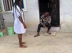 本地护士用狂野性爱治愈病人...哎呀，本想说快速修复！