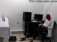 Hot homemade video of a doctor’s kinky behavior after a checkup of a pretty woman