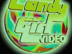 Emily Addison展示微型丁字裤 无毛骚逼高清特写😍