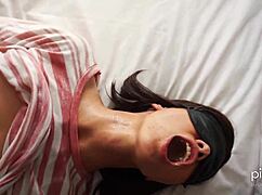 蒙眼猛操摩根喝尿颜射巨量爆射