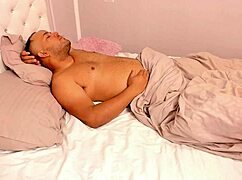 Stepbro gets it on with stepsis in homemade video