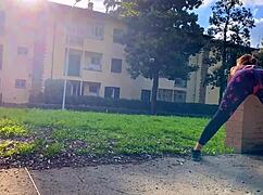 Corro nel parco e faccio la troia con tutti