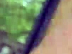 je me risque a une balade matinale nu dans un camping