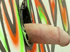 米歇尔索恩变身流行天后厕所口爆