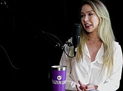 米莱娜·莫罗独玩肛门振动棒潮喷超热！🔥