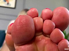 Goddess Teases With Pink Oily Soles