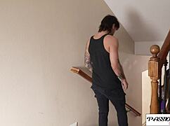 tattoo artist rides horny client 😏