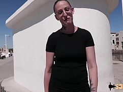 Arianna is a naughty girl who loves anal sex