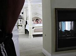 粉嫩18+骚妹Emma深吞巨屌