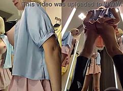 隐藏摄像头捕捉更衣室多汁阴部裙底风光