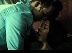 叛逆女孩偷偷摸摸，用时间冻结和书呆子同学玩脏口交