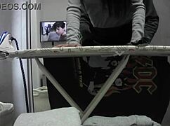 desperate housewife has orgasm during normal workday at home